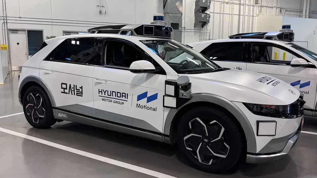 Motional's autonomous Hyundai Ioniq 5 navigating Las Vegas Boulevard during a TechCrunch demo