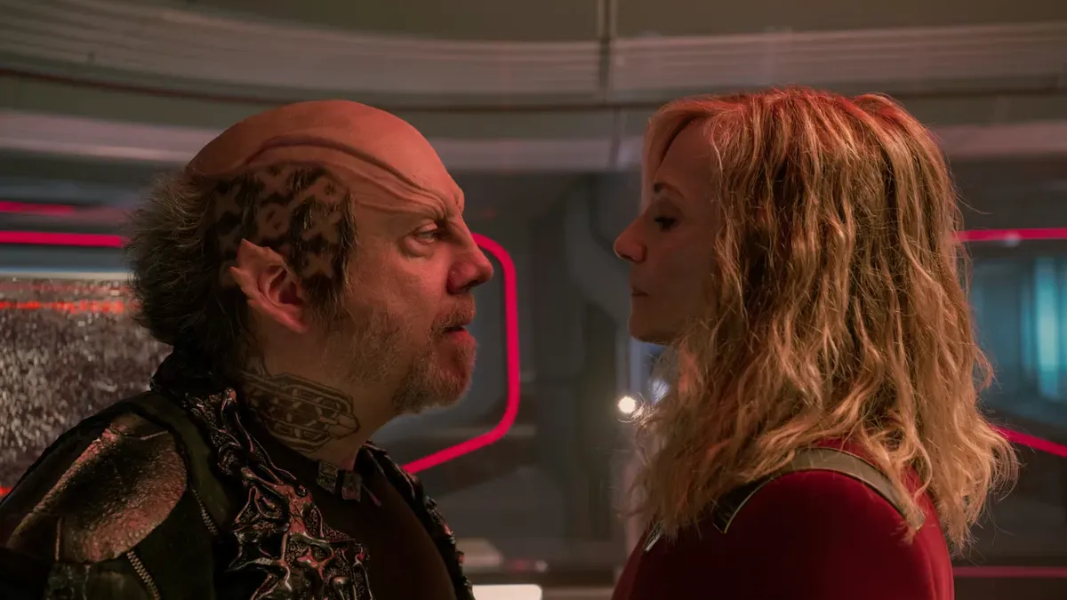 Paul Giamatti and Holly Hunter in 'Star Trek: Starfleet Academy' portraying 32nd-century characters.
