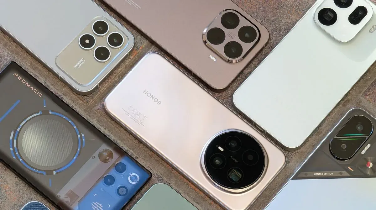 Chinese smartphone with cracked screen and network signal bars